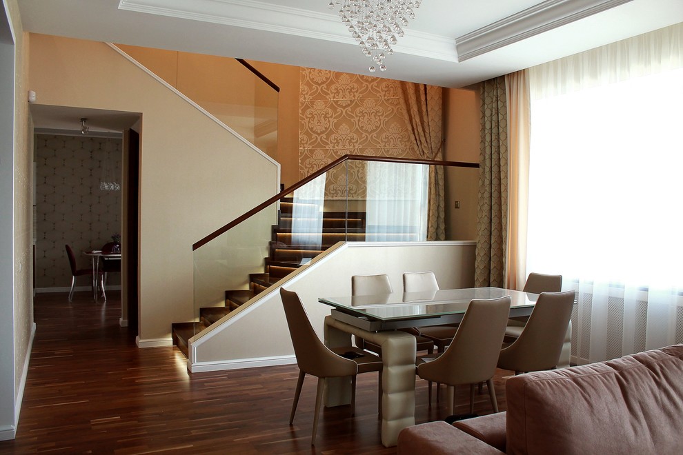 Обложка проекта: Лестница в небольшой квартире