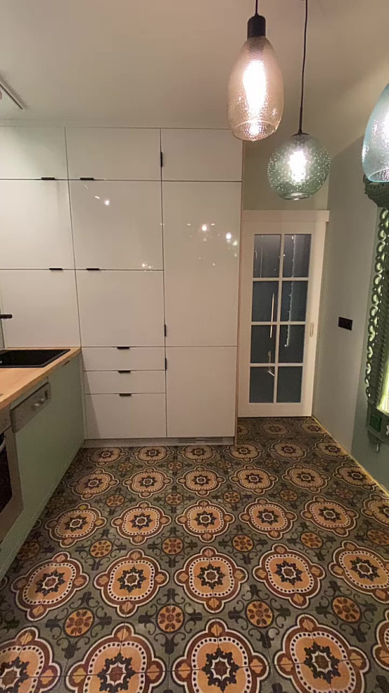 Кухня в Неорусском стиле.