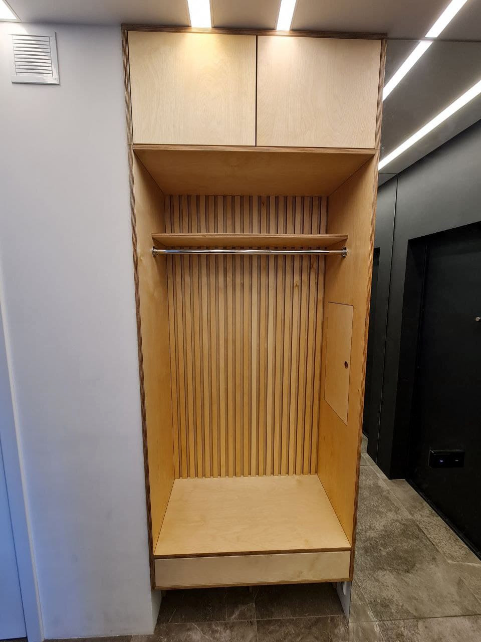 Обложка проекта: Прихожая из фанеры