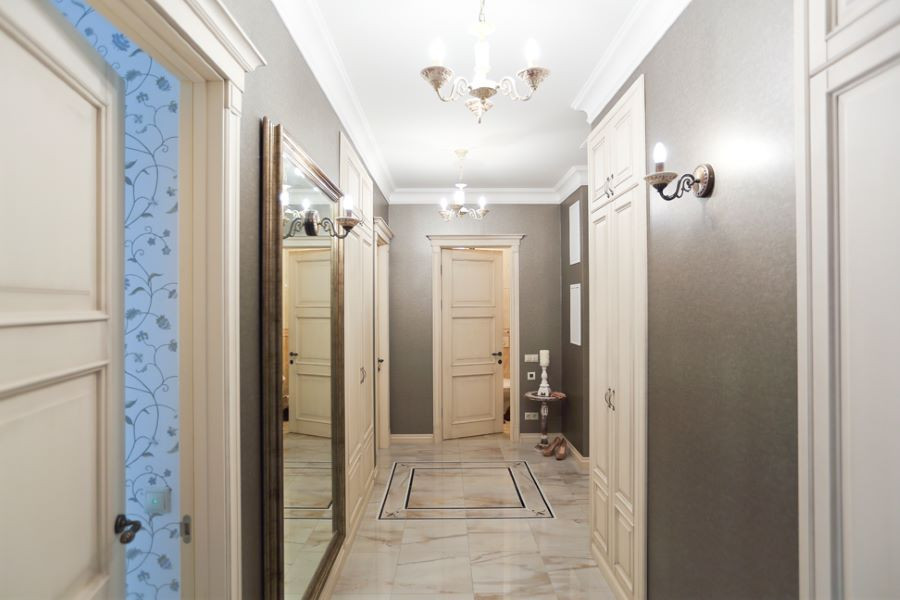 Окрашенные двери