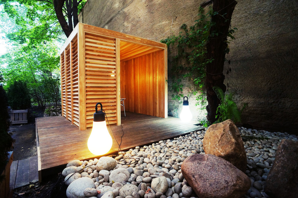 Обложка проекта: Беседка во дворе