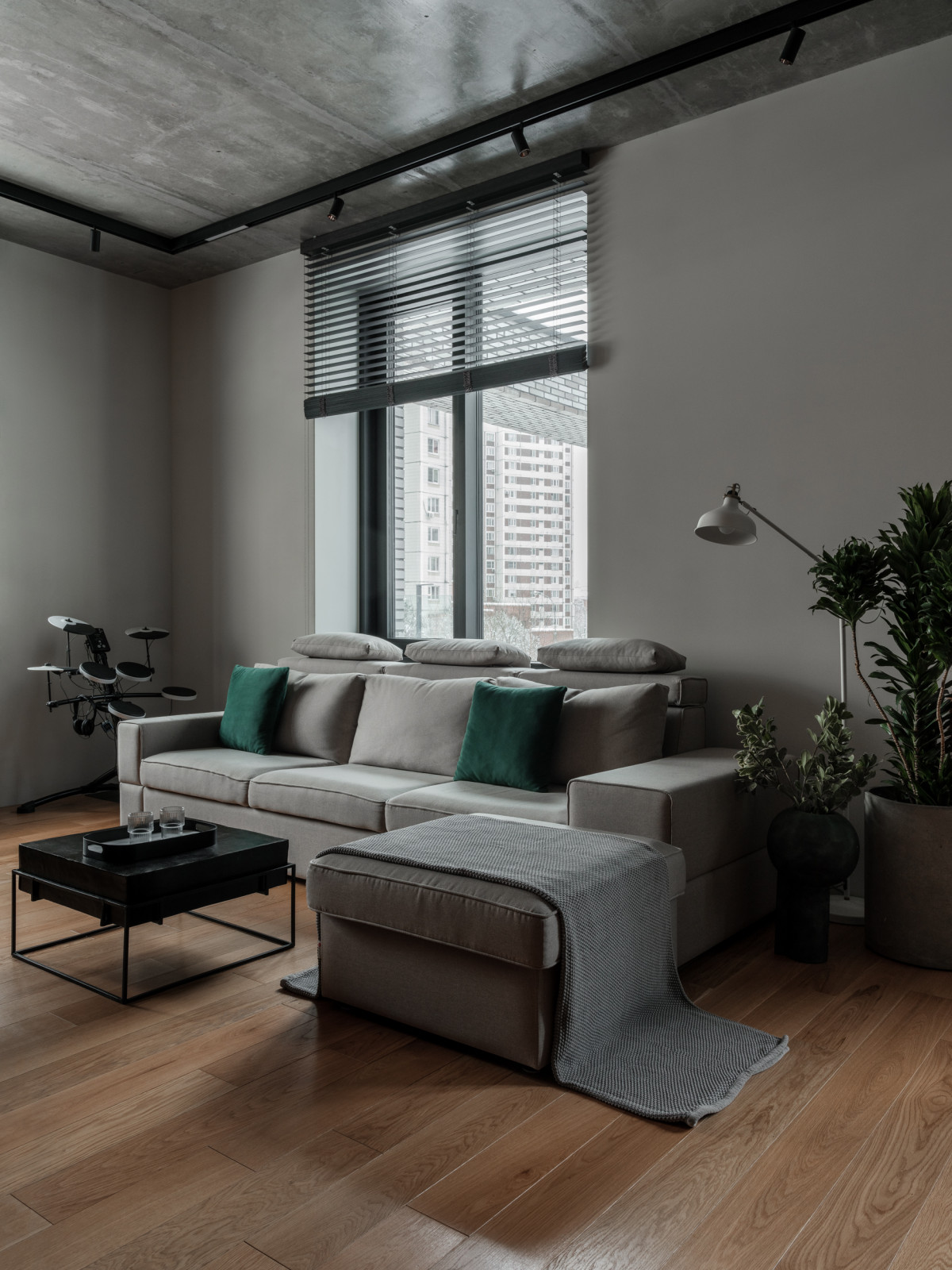 НОВОЧЕРЕМУШКИНСКАЯ 17