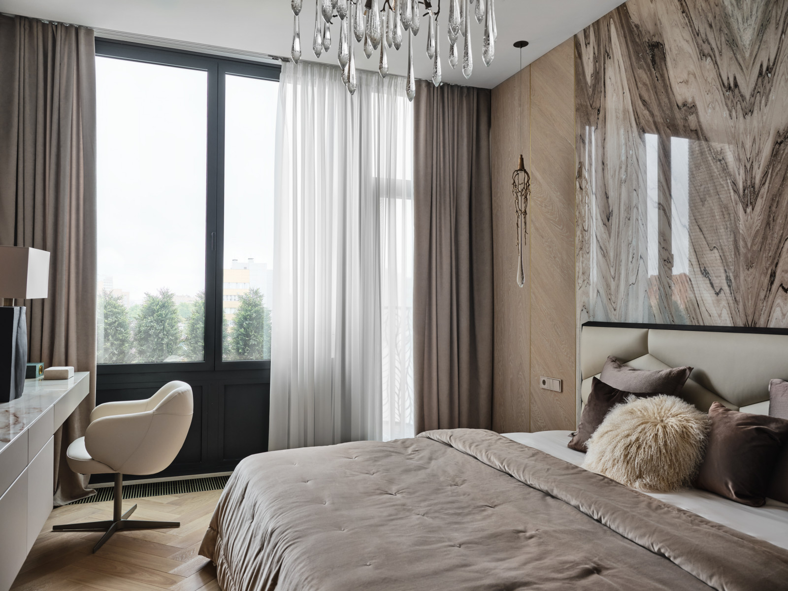 Элегантный интерьер, в котором интересна каждая деталь.