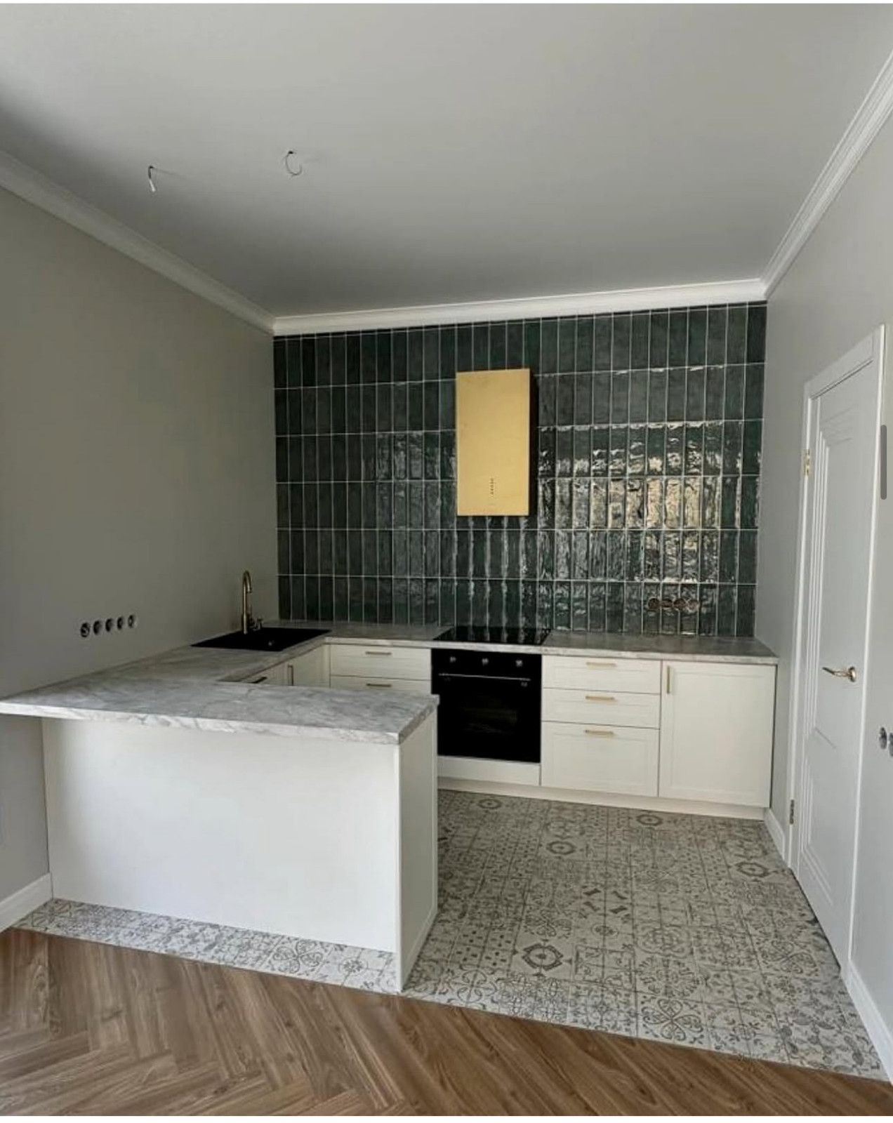 Загородный дом( в процессе комплектации мебелью и светильниками)