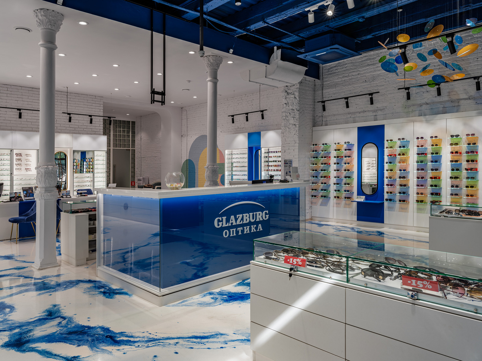 Обложка проекта: Дизайн интерьера магазина оптики