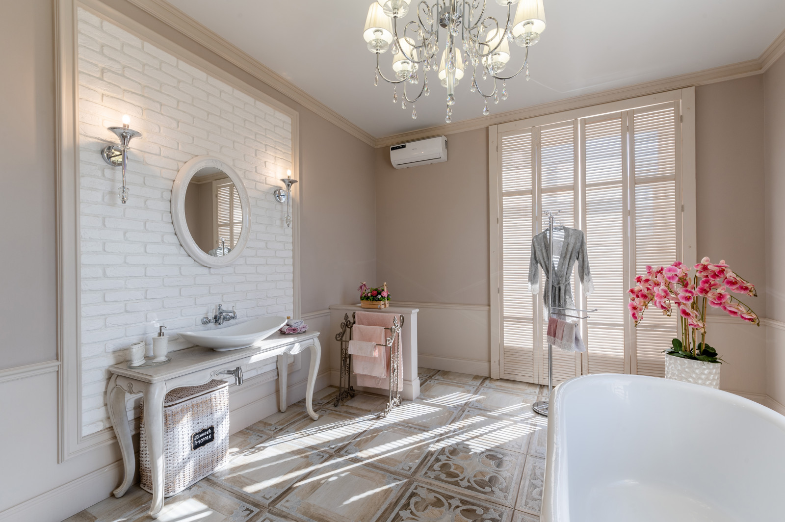 Обложка проекта: Ванная комната в частном доме, 24 кв.м.