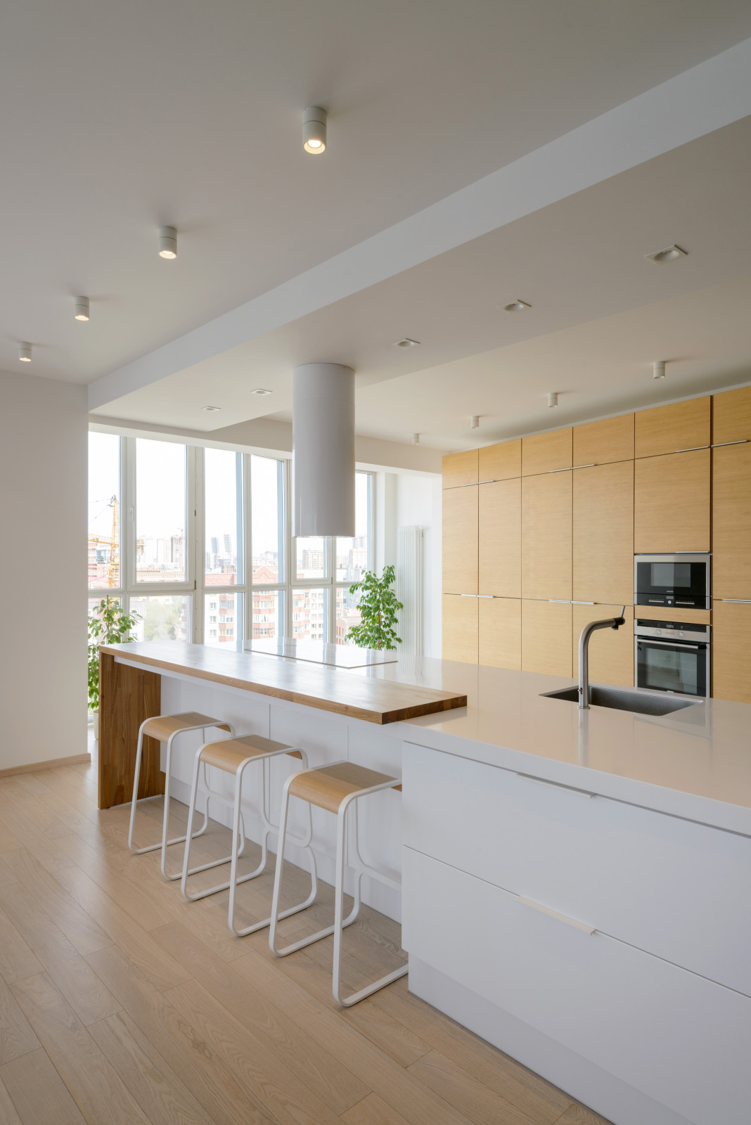 Современная квартира с Сибирским характером.