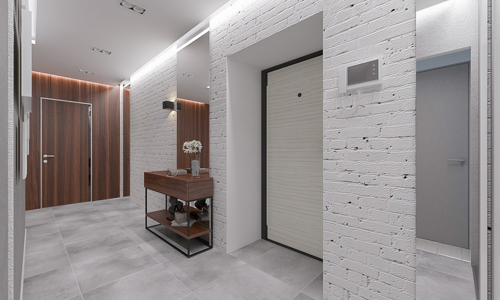 Белый с акцентом.