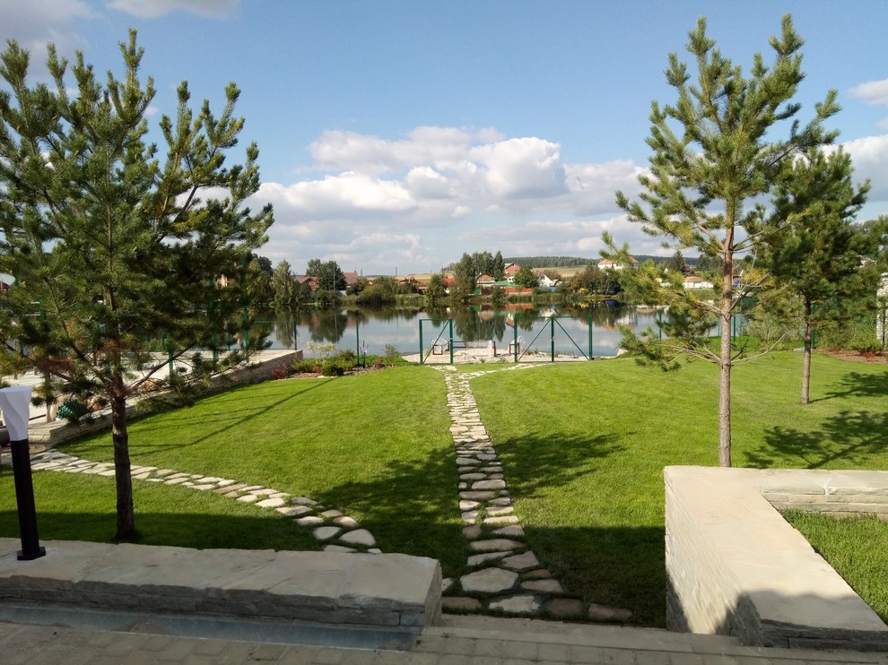 Обложка проекта: Дом на берегу реки