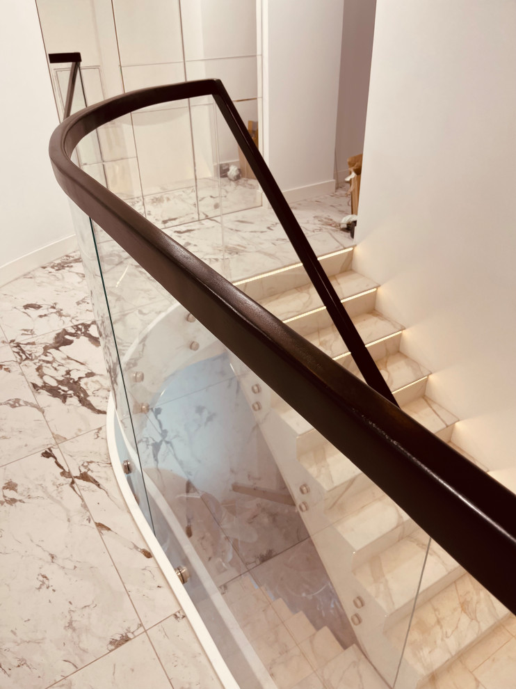 Ограждение- Гнутое стекло