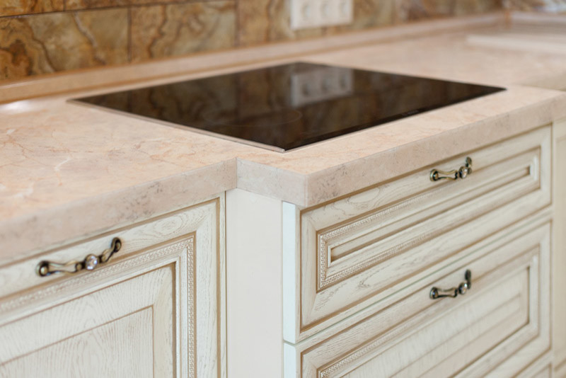 Обложка проекта: Классическая кухня из массива дуба