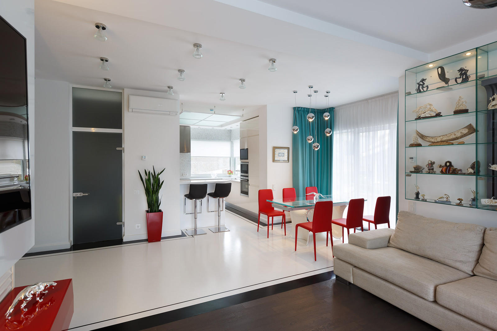 Коттедж в стиле хай тек