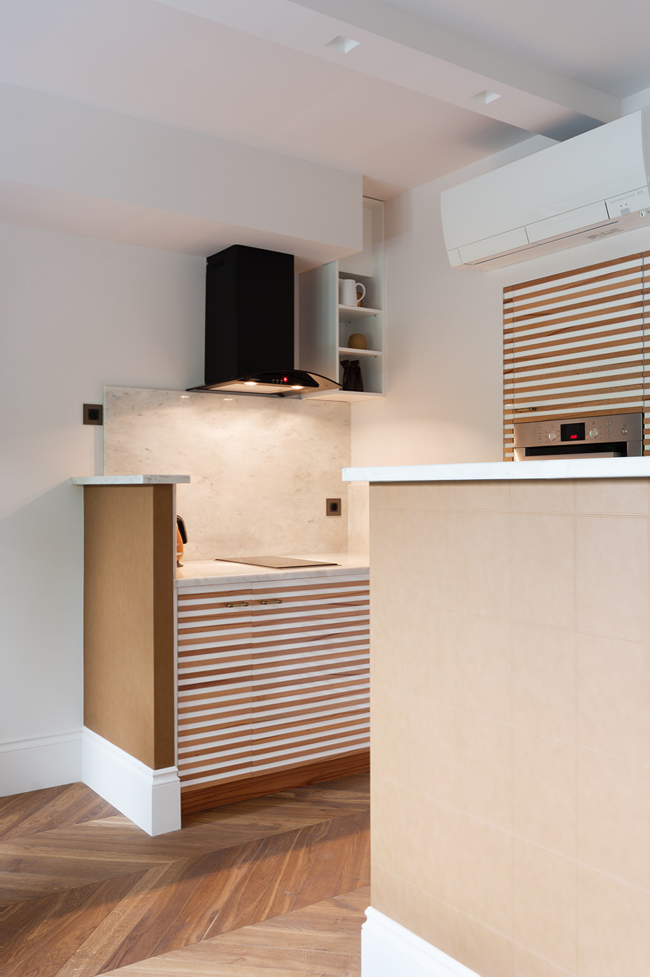 Houzz тур: Строгий минимализм квартиры-студии в центре Москвы