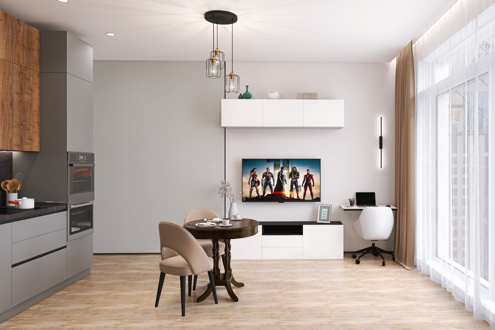 Кухня-гостиная с большим окном