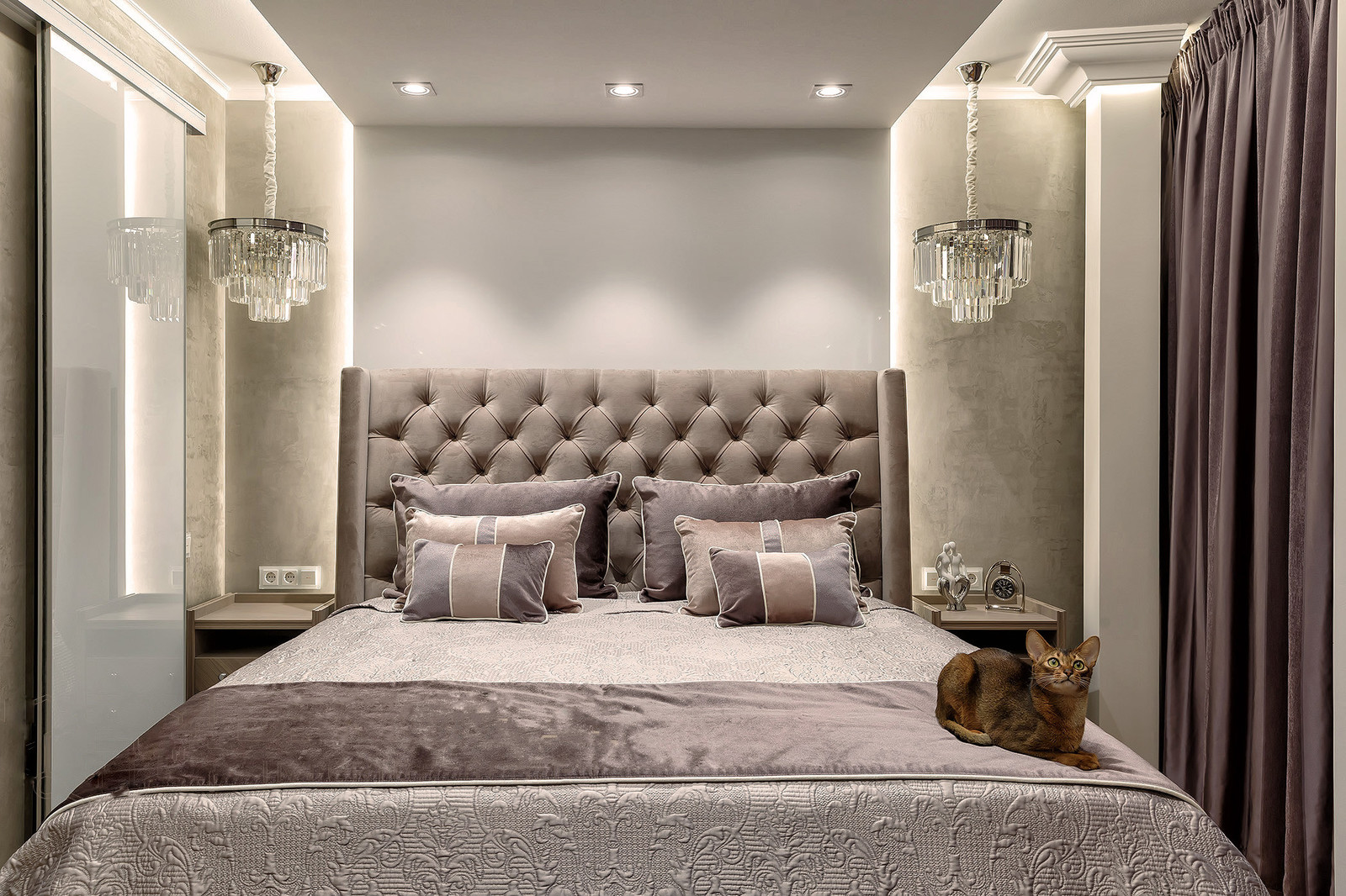 Интерьер двухуровневой квартиры с панорамными окнами, Санкт-Петербург