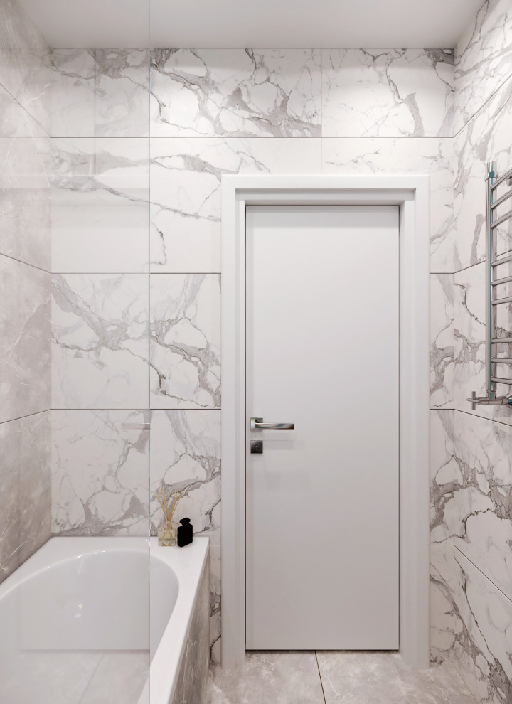 Ванна и туалет в одном стиле