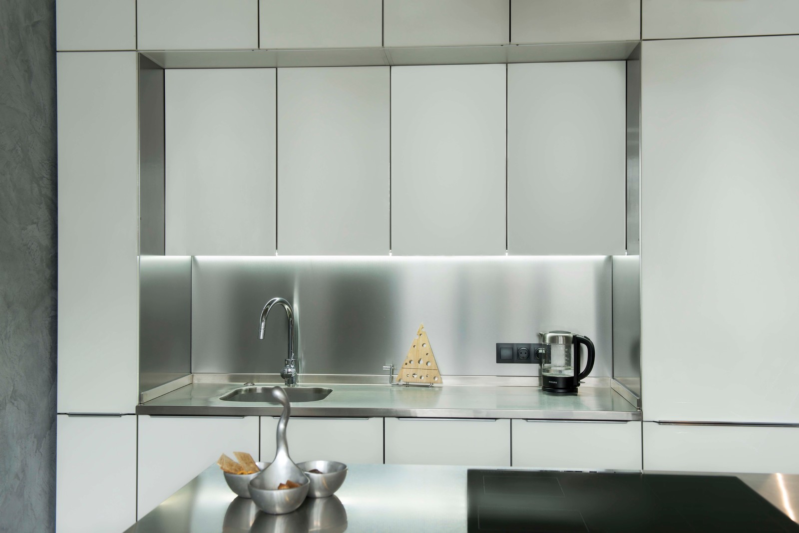 Островная кухня AWELT в стиле LOFT