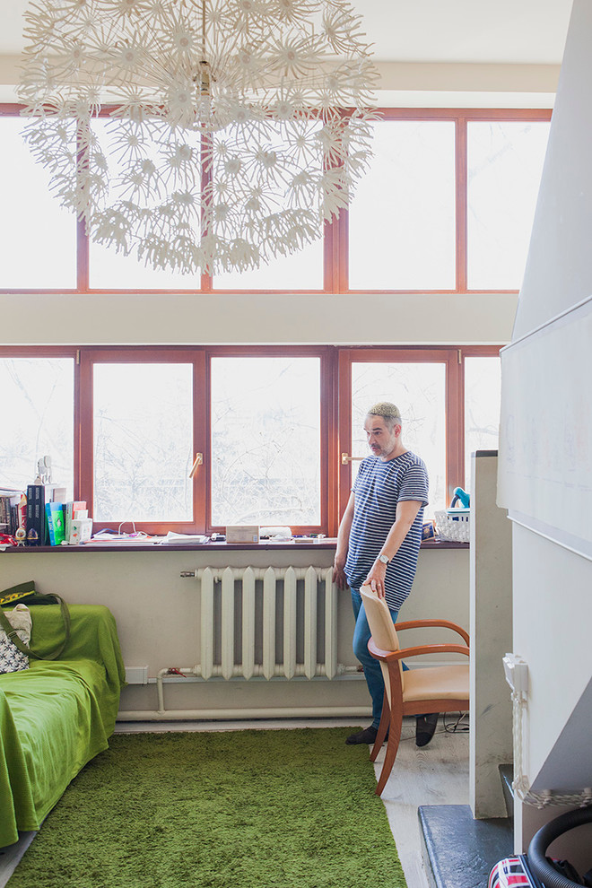 В гостях: Антон Носик и его квартира-ячейка в доме Наркомфина