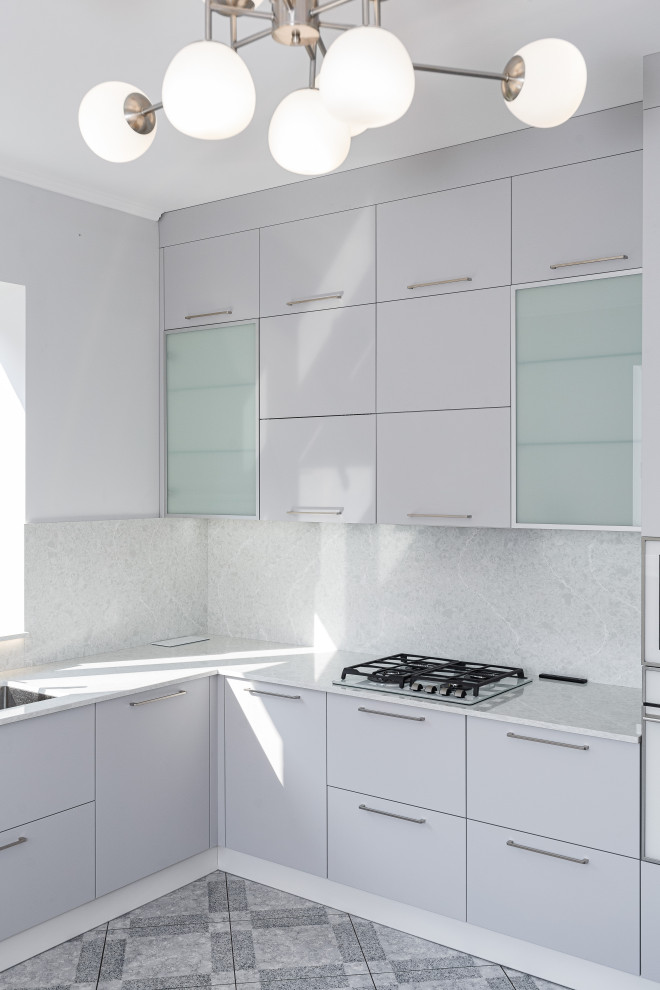 Кухня в современном стиле с каменной столешницей