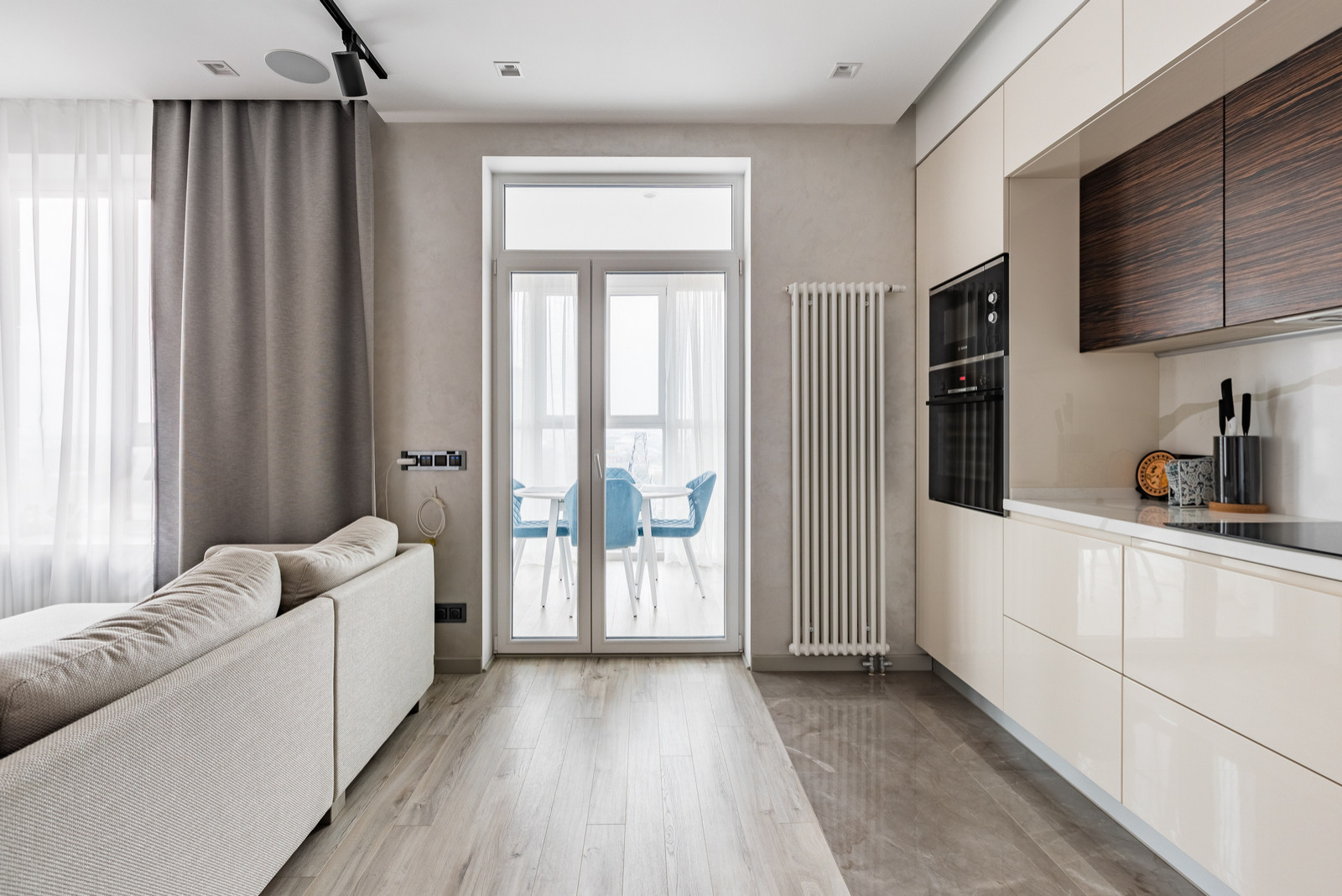 Life Ботаническая