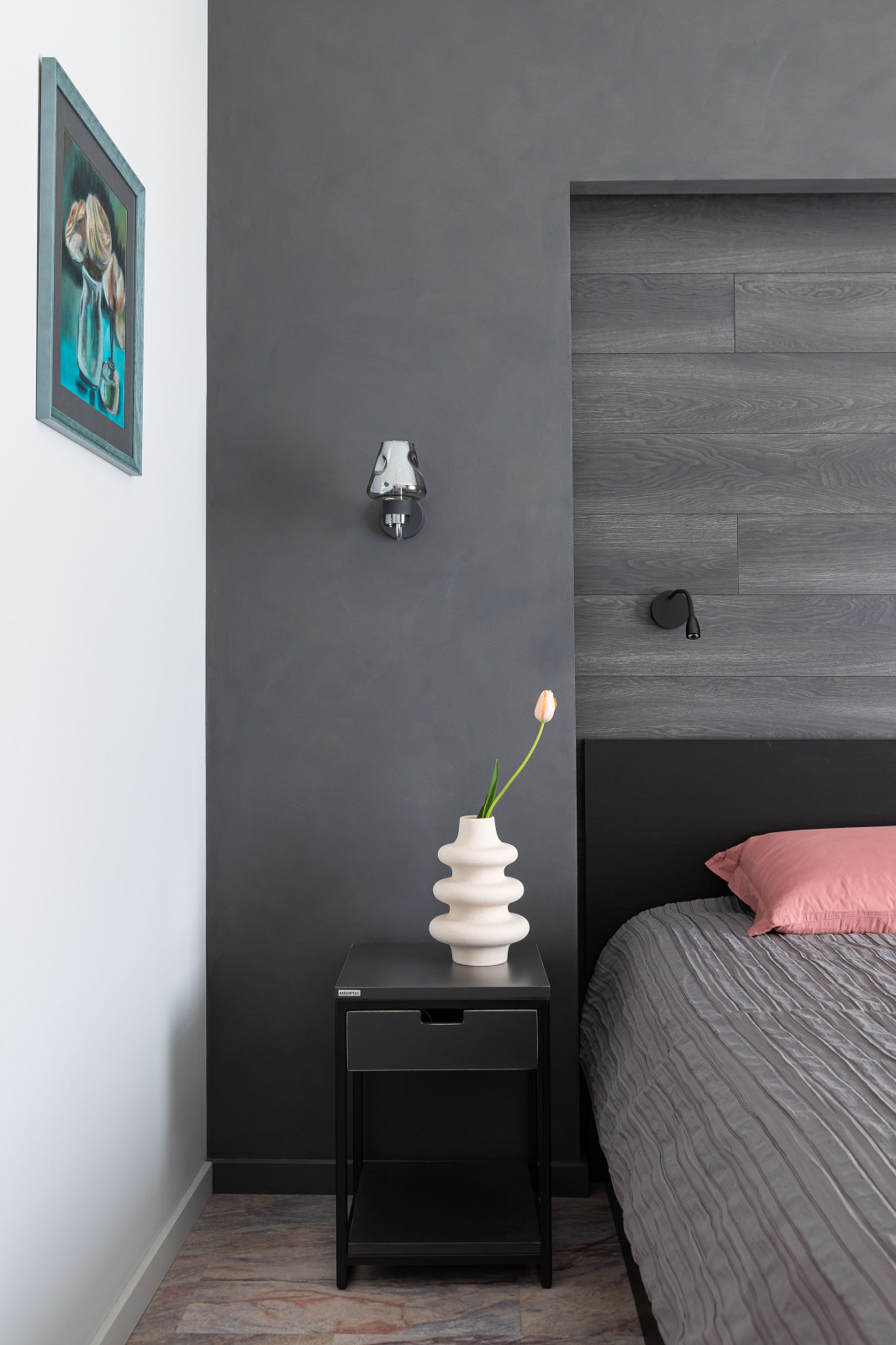 КВАРТИРА С ЯРКИМИ АКЦЕНТАМИ В СТАРОМ ФОНДЕ