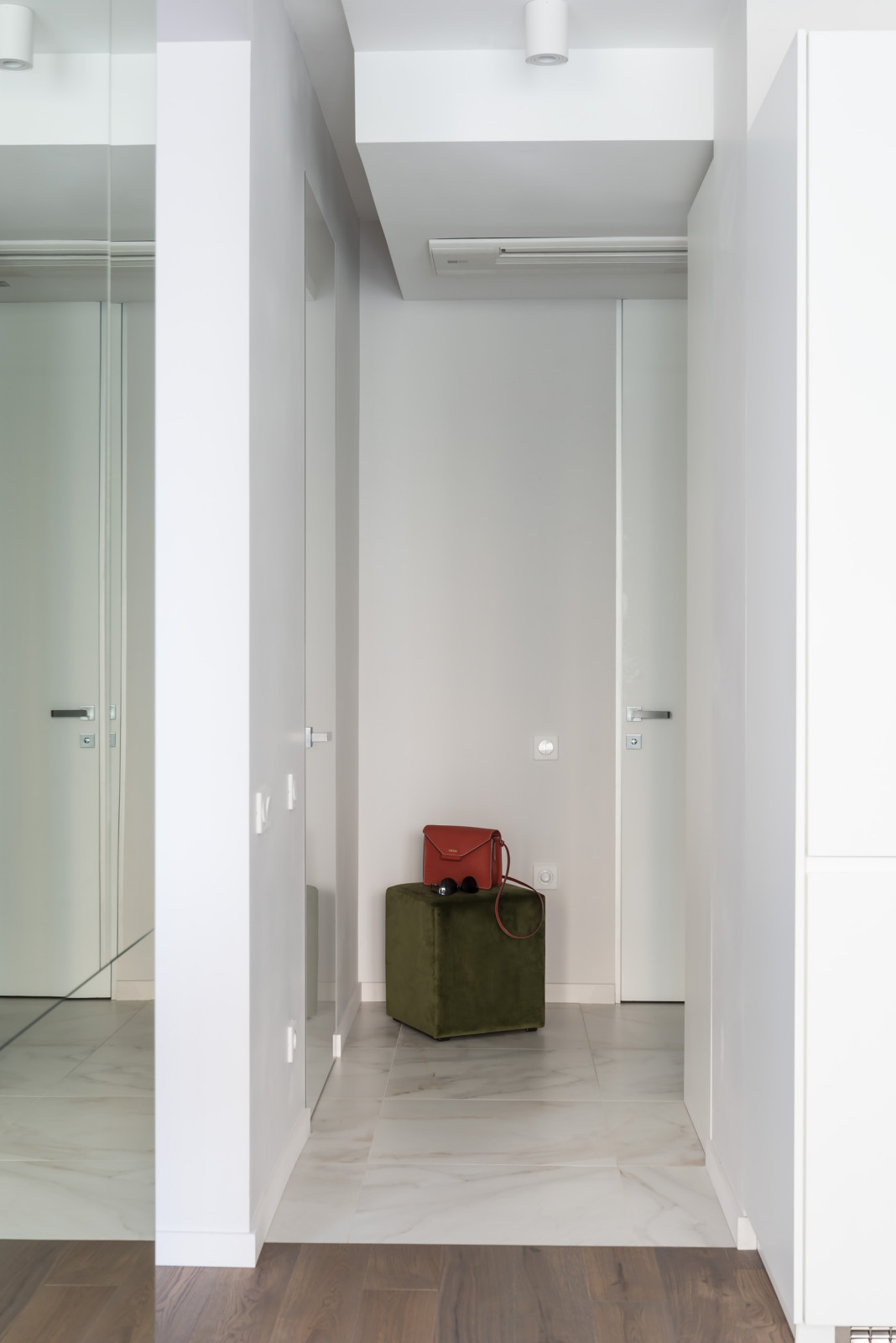 White and Wood Интерьер квртиры в ЖК "Лермонтов" в Ростов-на-Дону