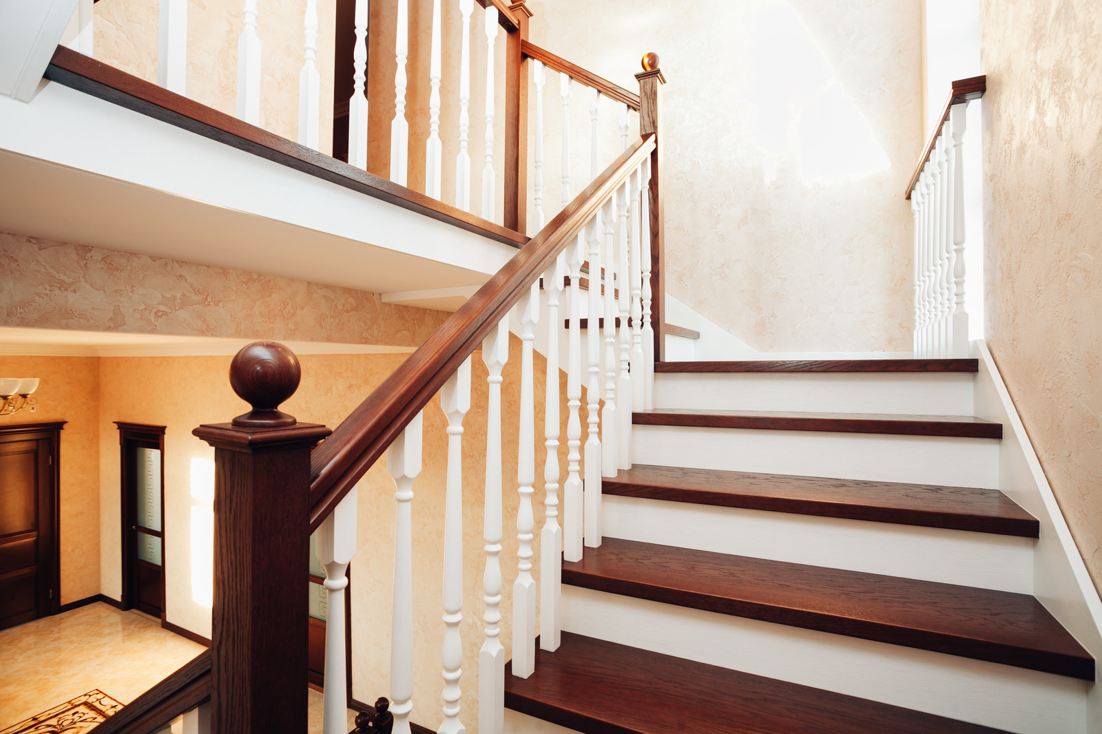 Деревянная лестница в д. Вурманкасы Чебоксарского района