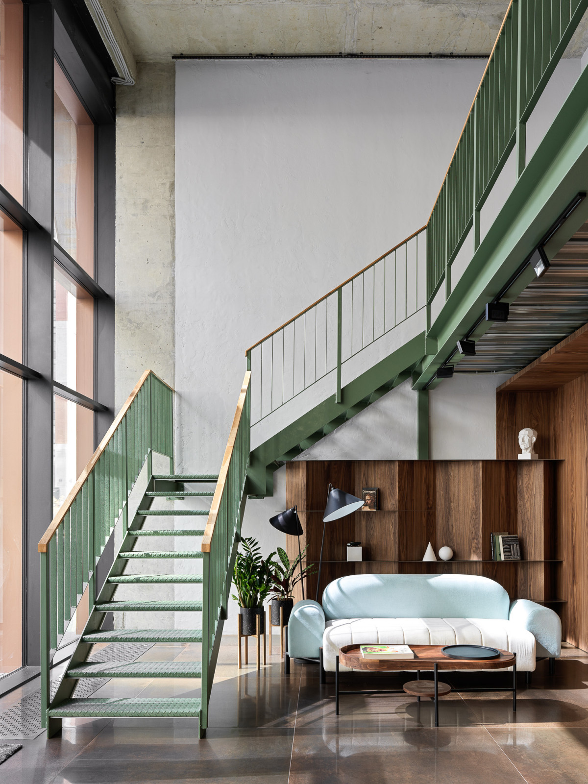 Салон Фабрики мебели «Реформа» в Москве