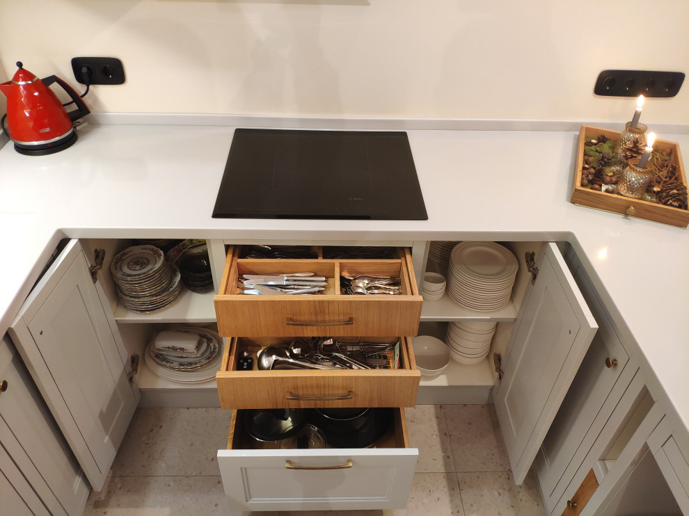 Современные системы хранения на кухне.