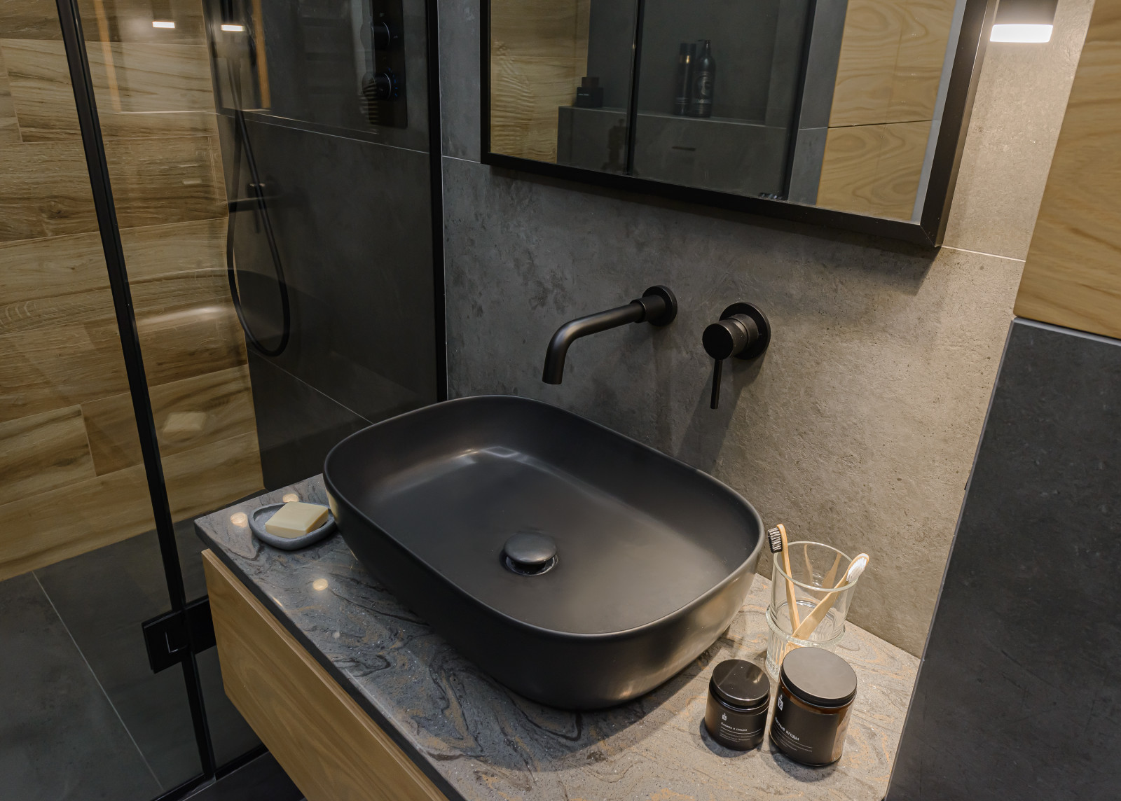 Синие акценты