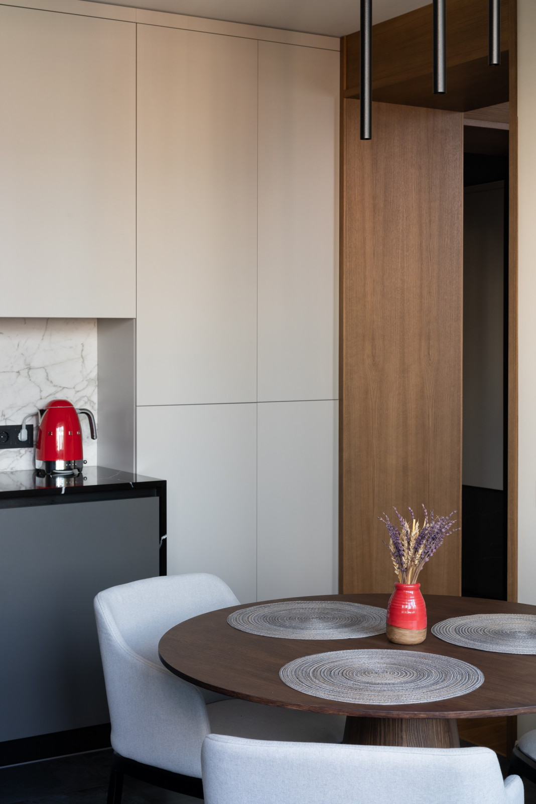 Эксклюзивные столы в итальянском стиле для загородного дома