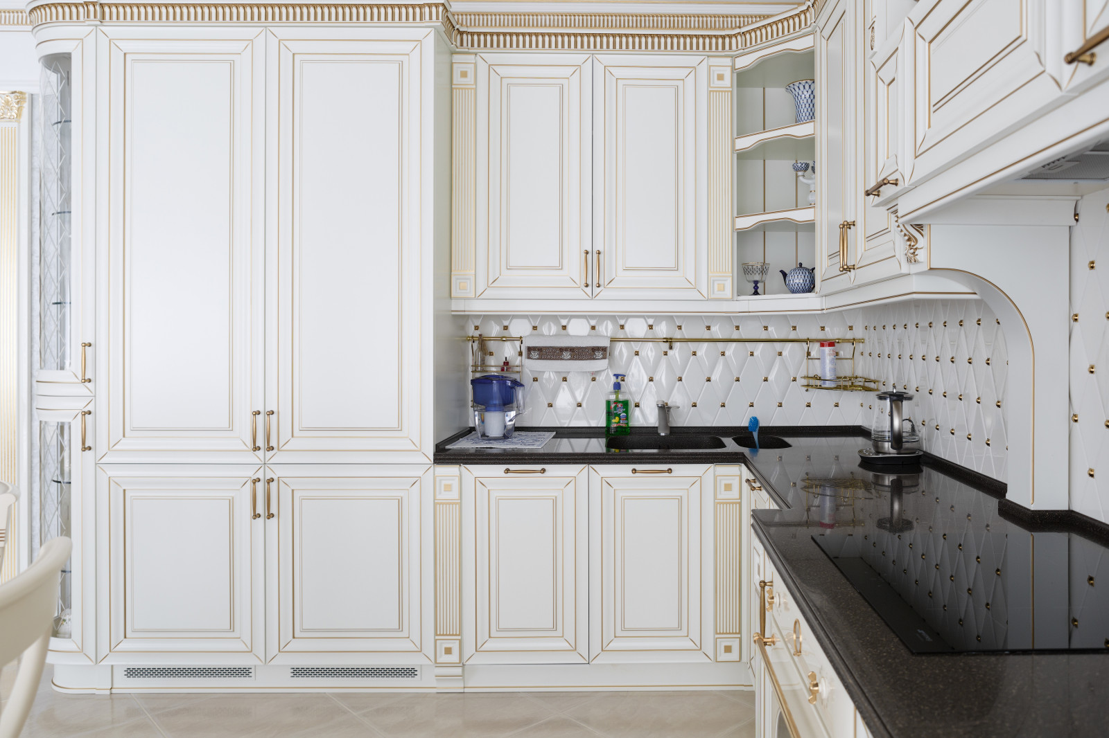 Дом с дворцовой роскошью.