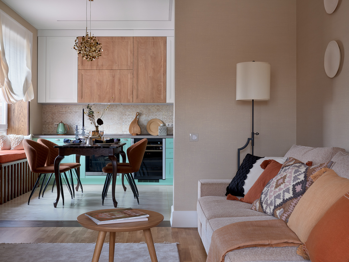 Реализованный проект гостиной в ЖК Черняховского.