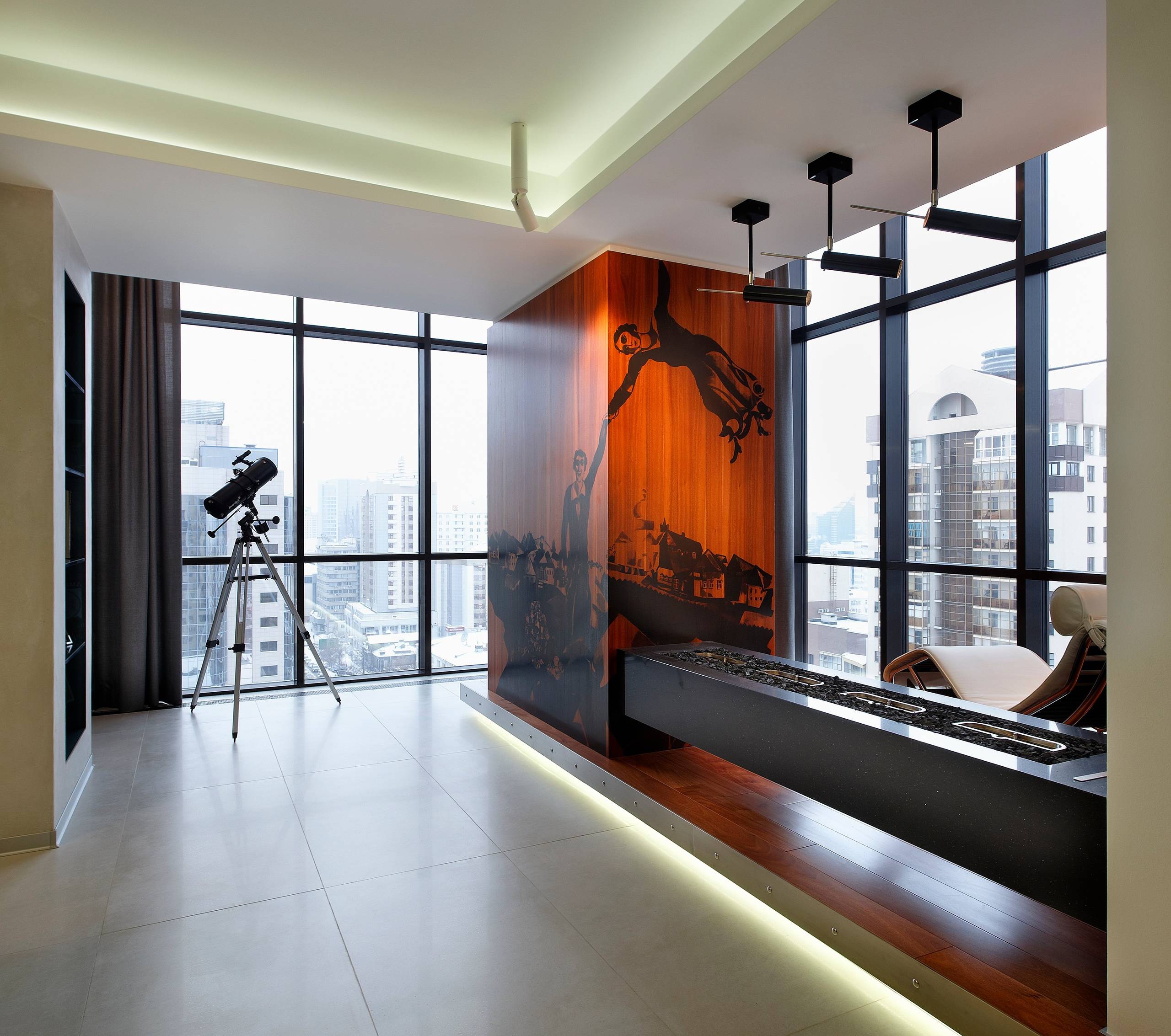 Просто фото: Камин у окна