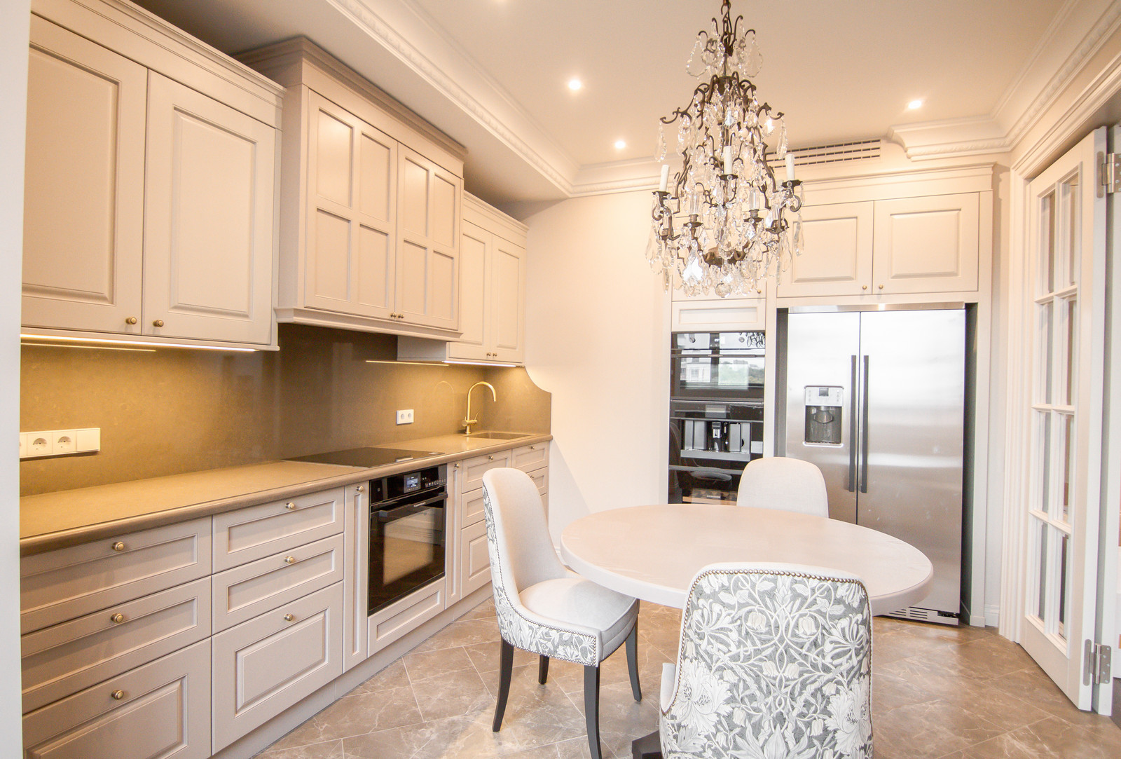 Кухня в американском стиле