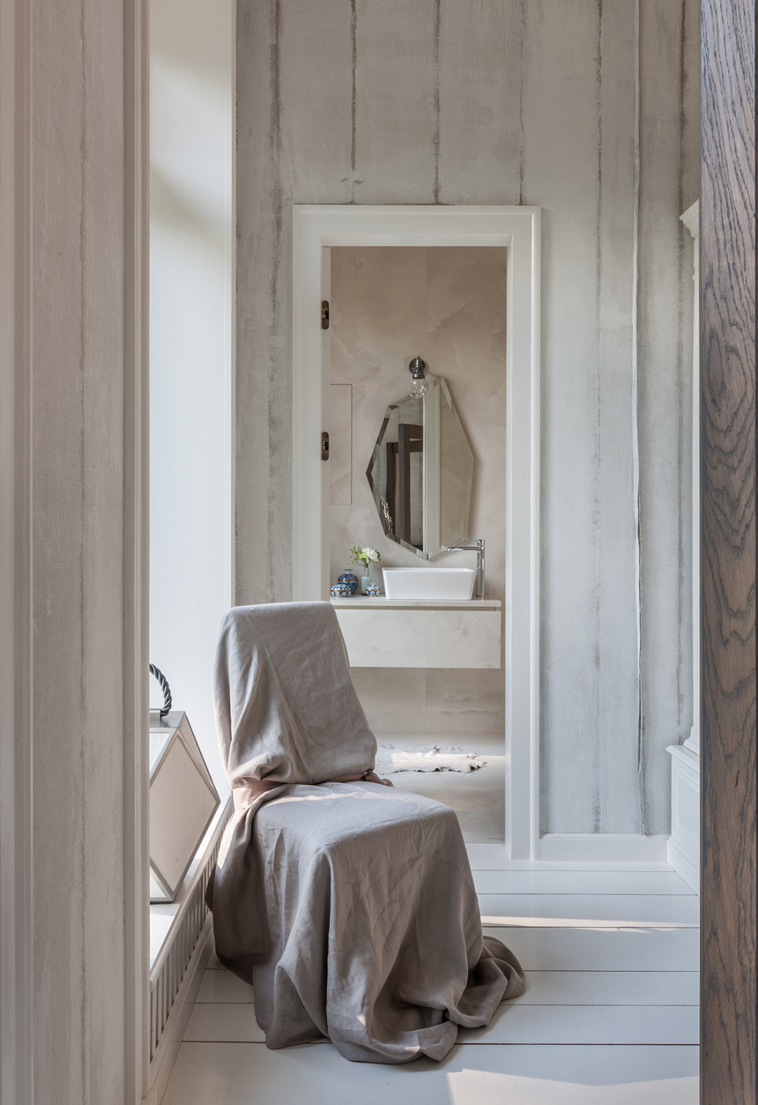 Обложка проекта: Зеркала