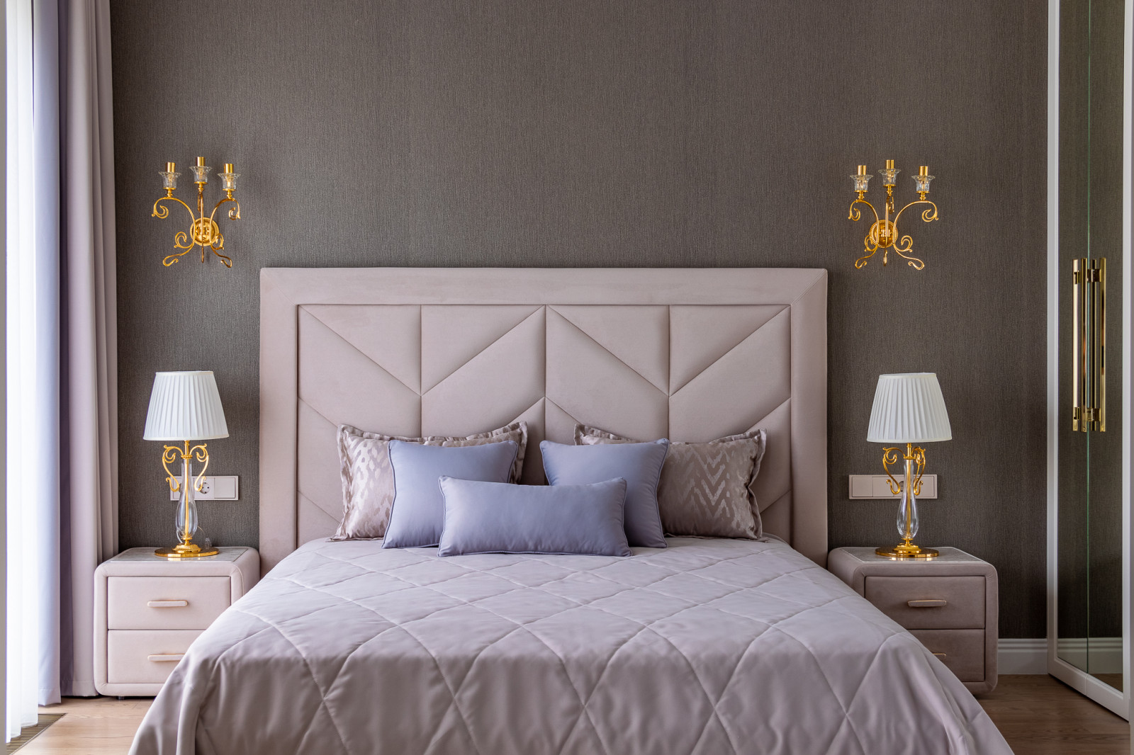 АК Grand Royal Residences