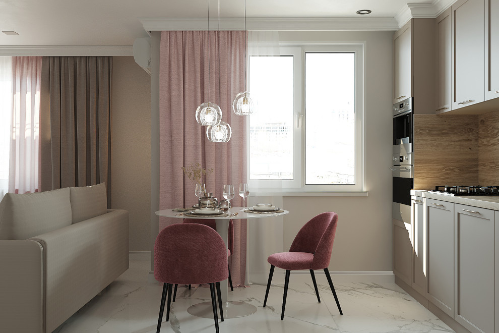 Трехкомнатная квартира для молодой девушки