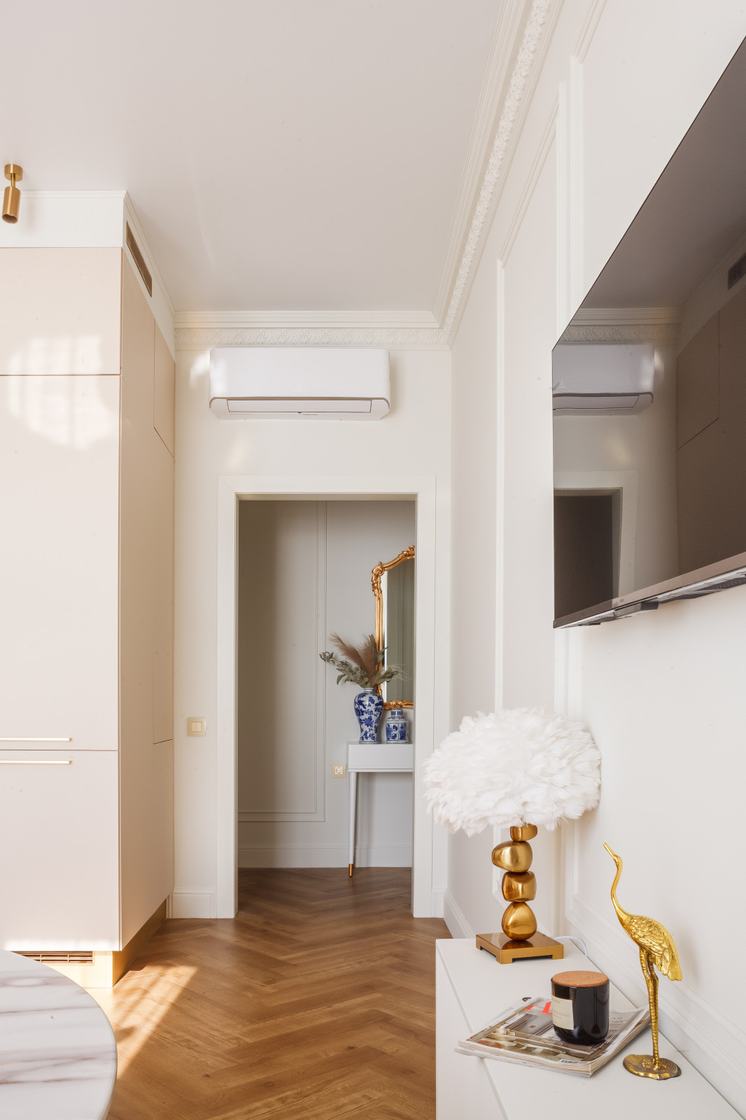 Светлая квартира на берегу моря