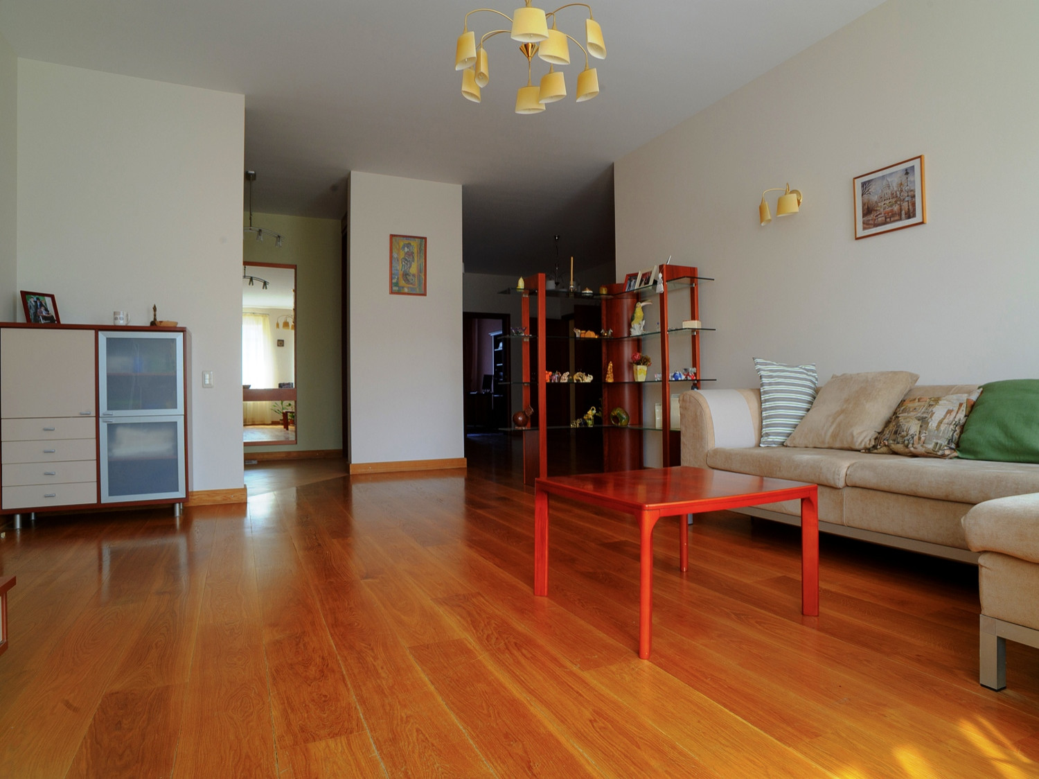 Паркетная доска из массива дуба Tantum Quercus в интерьере (квартира)