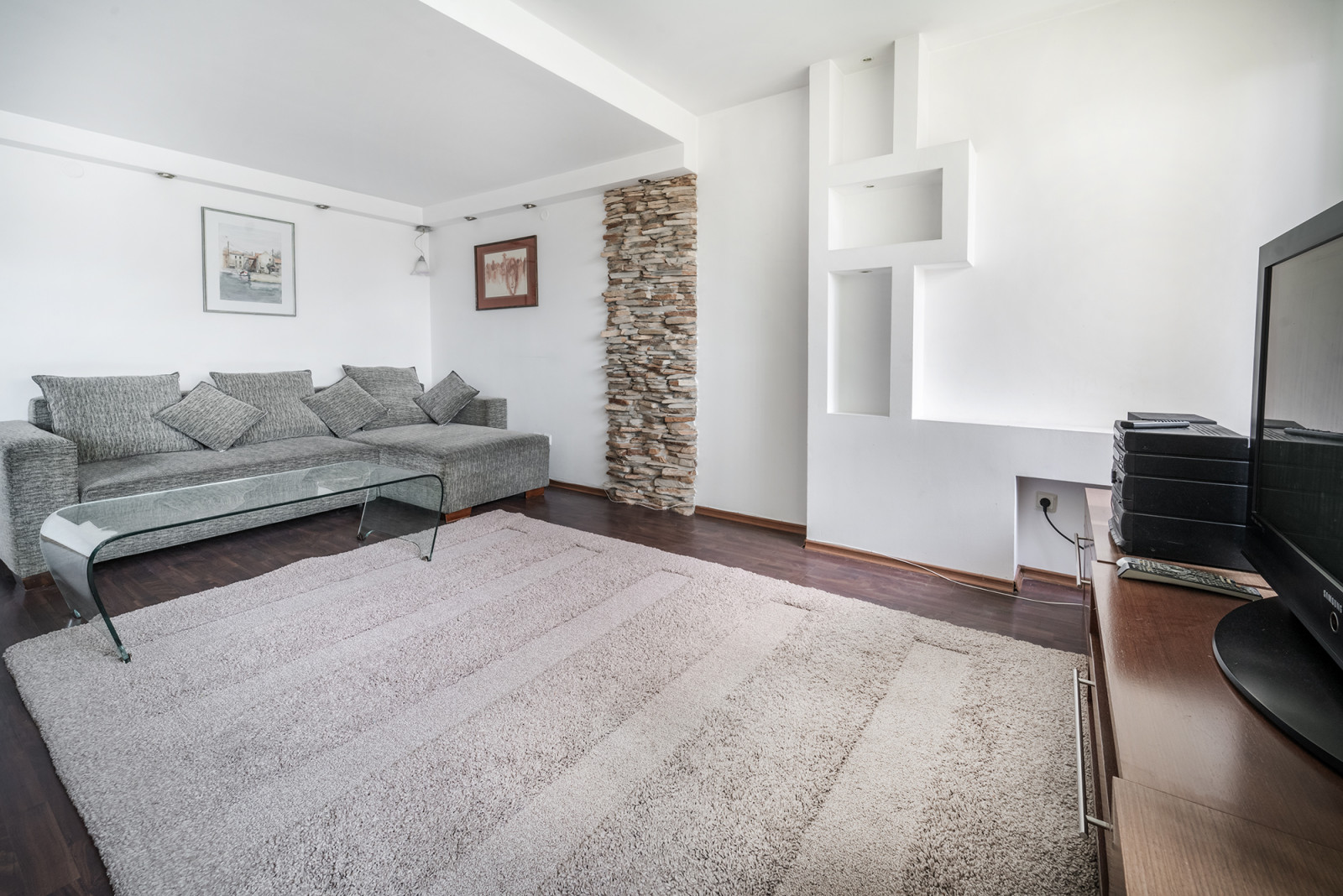 Варна, Хан Пресиян 16