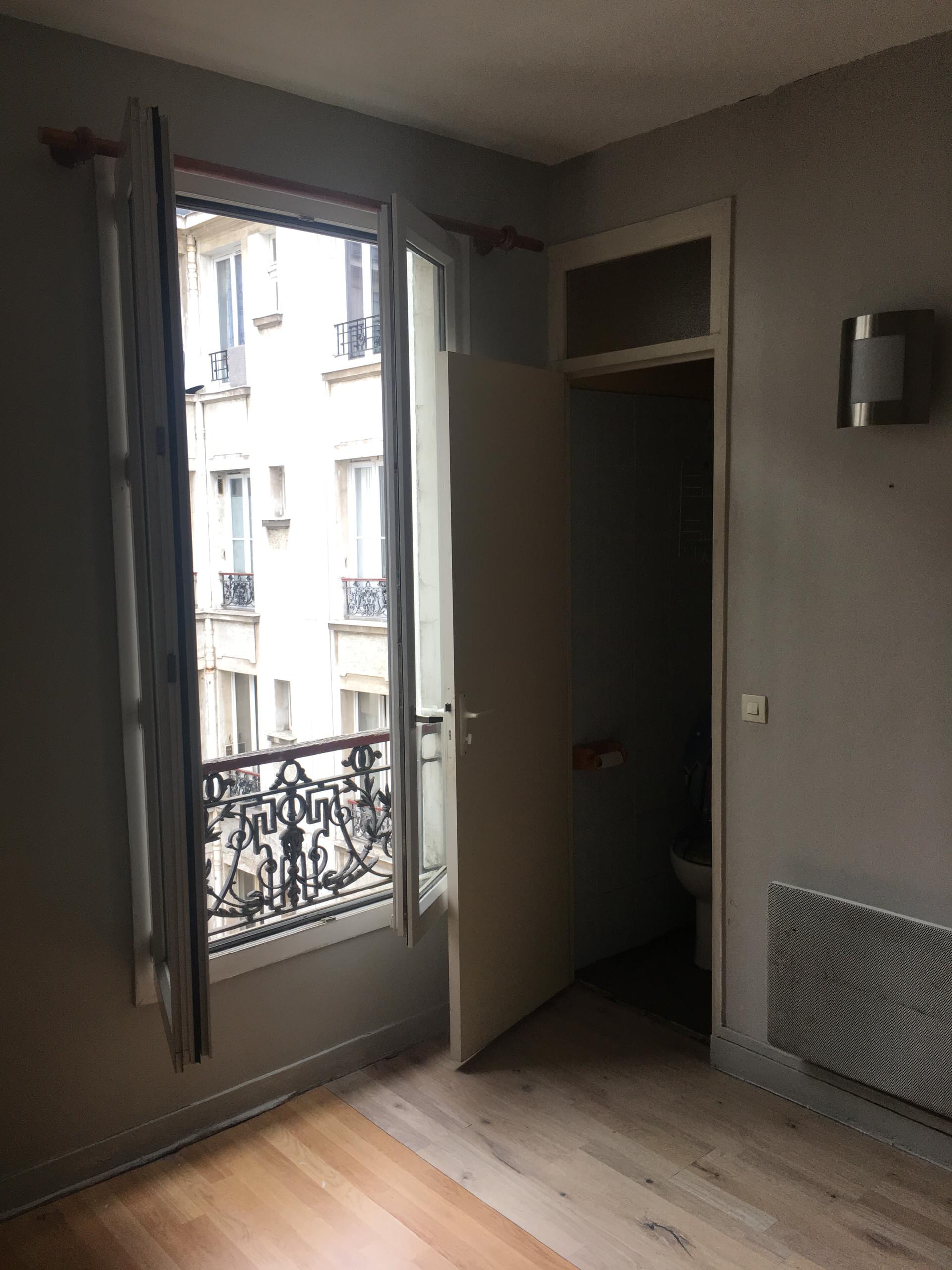 До и после: Переделка студии 14 кв.м во французском Клиши