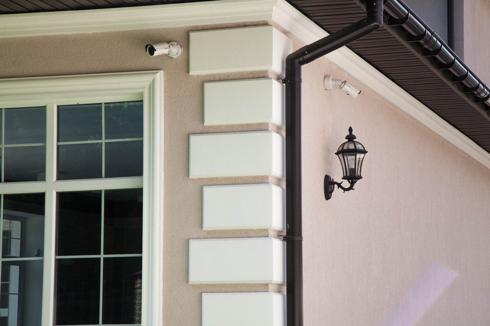 Уличное видеонаблюдение и IP домофон