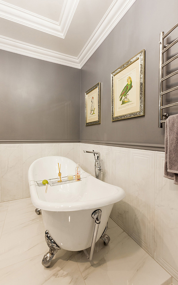 Contemporary apartment