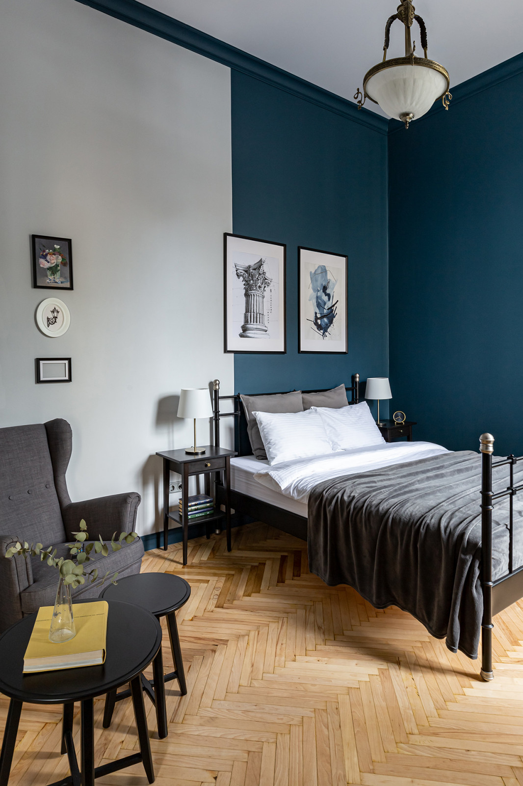 Квартира в парижско-петербургском стиле