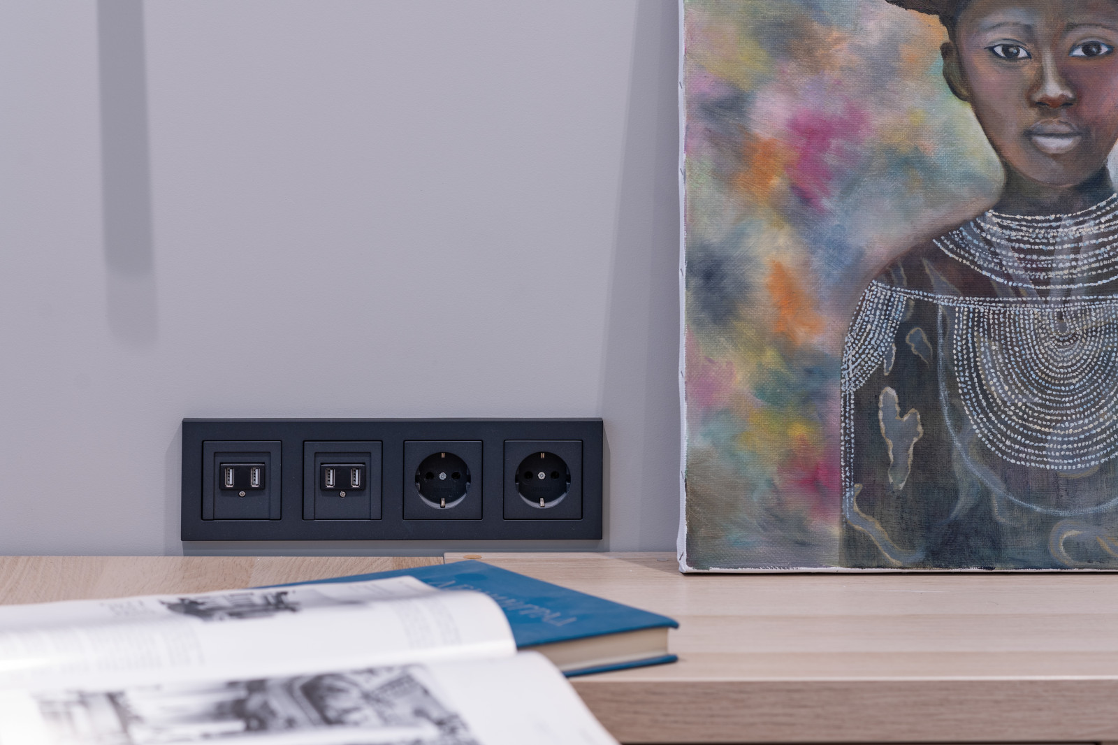 "Смокинг". Квартира на наб. Т. Шевченко