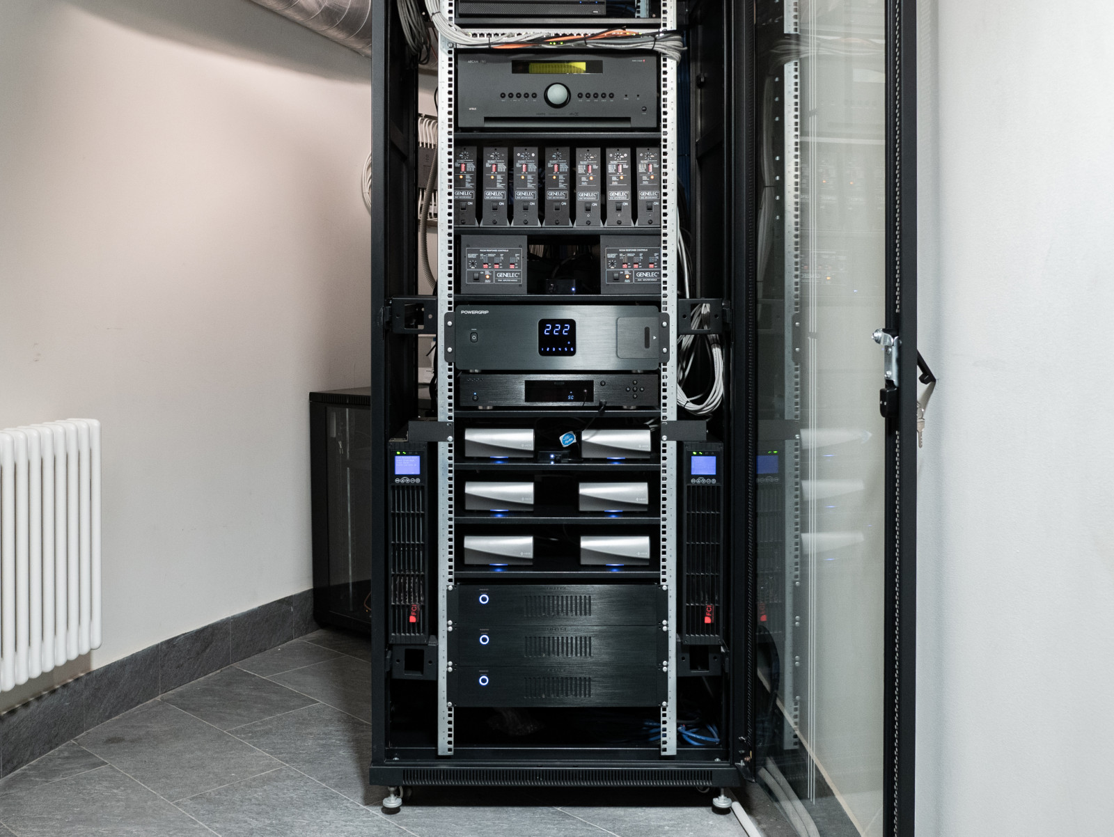 Загородный дом: комплект необычных решений