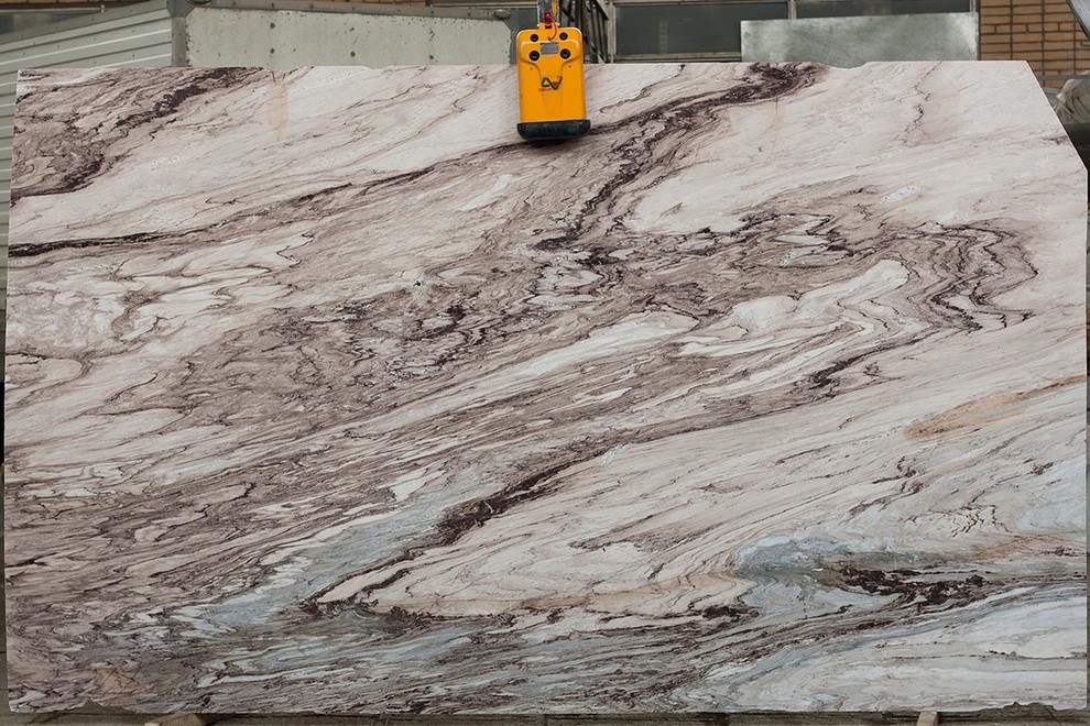 Классы и категории мрамора: Как они «диктуют» цену камня