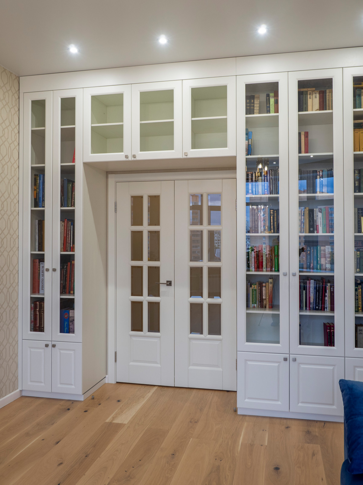 Меблировка спальни и кабинета в светло-мятном цвете