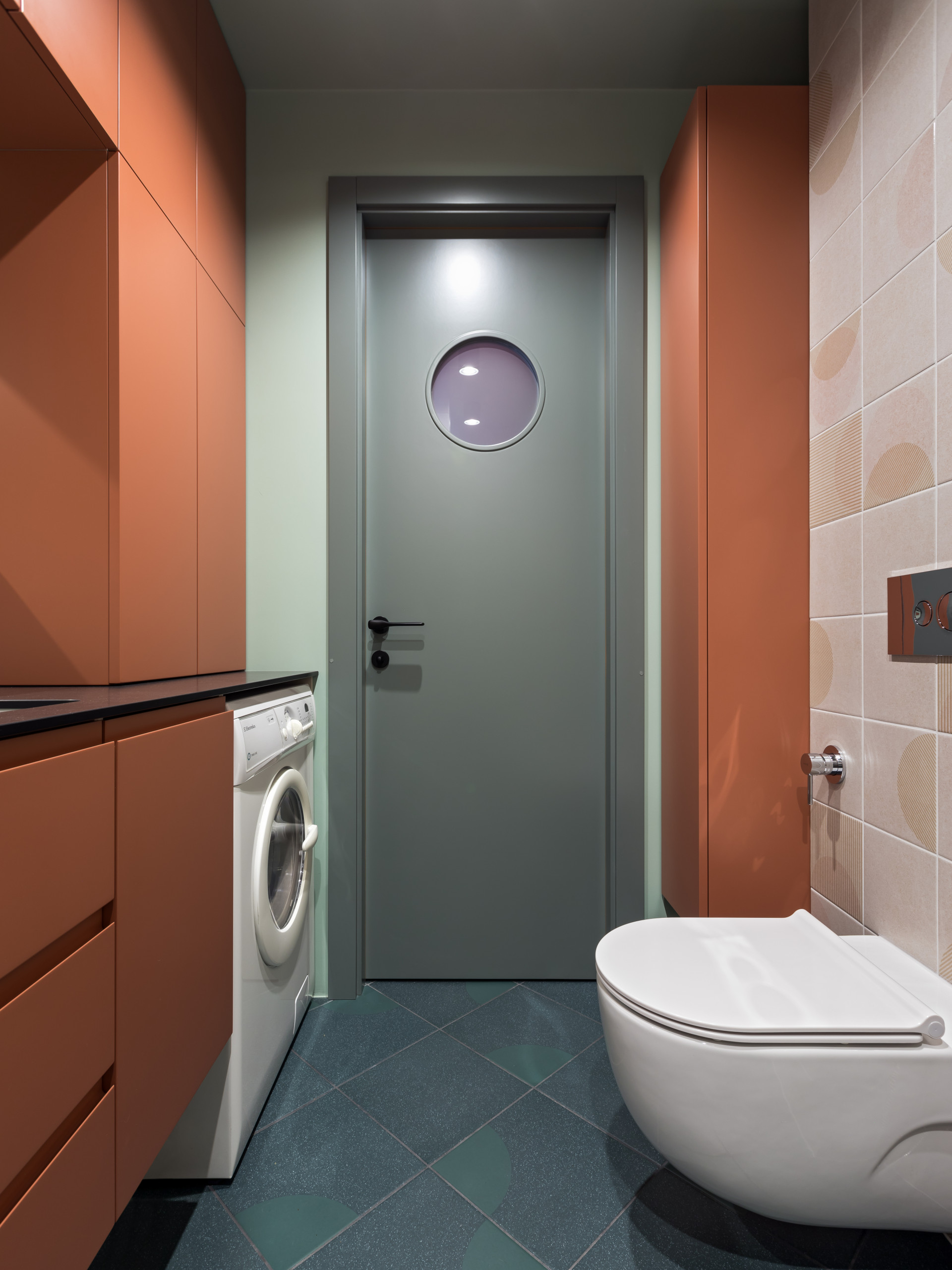 Houzz Беларусь: Колор-блокинг в минской квартире-студии